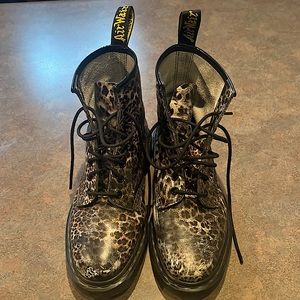 ♥️ Cheetah Print 1460 Boots